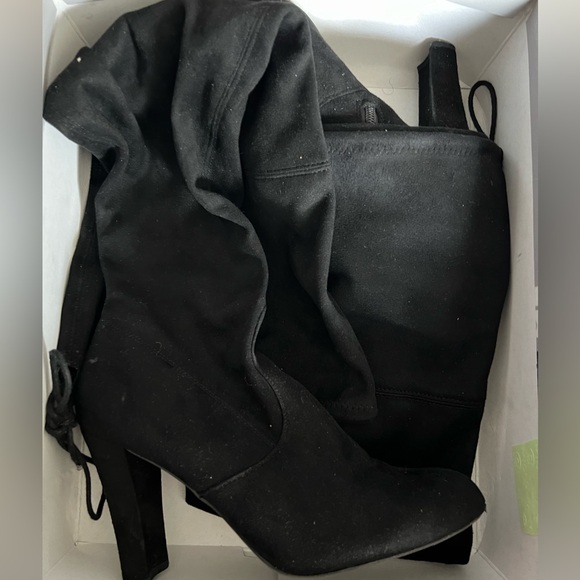 Mossimo Mariah black over the knee boots. - Picture 3 of 5